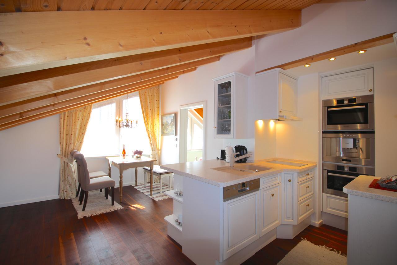 Himmelschloesschen & Chalet Rose Garmisch-Partenkirchen Buitenkant foto